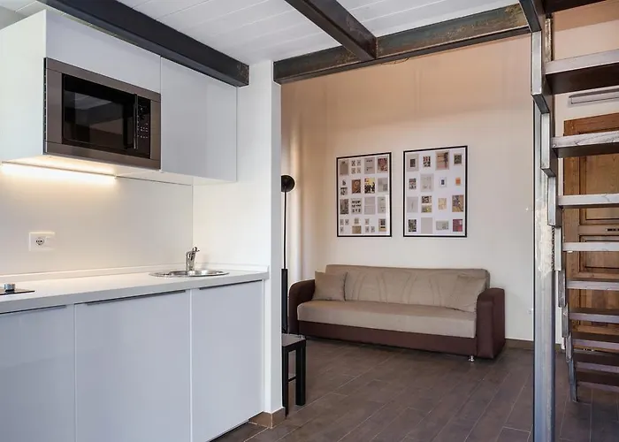 Alcala Living * Katánie
